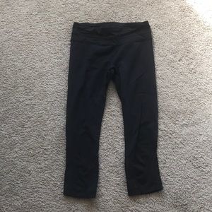 Lululemon black crop leggings